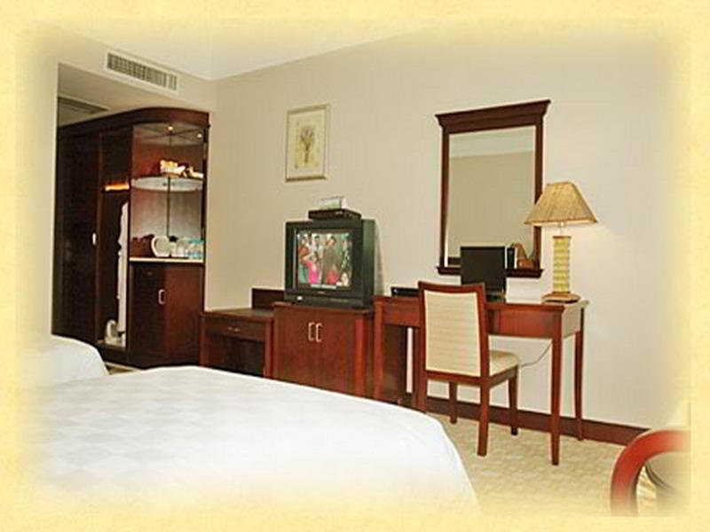 Yutong Hotel Guangzhou Exterior photo